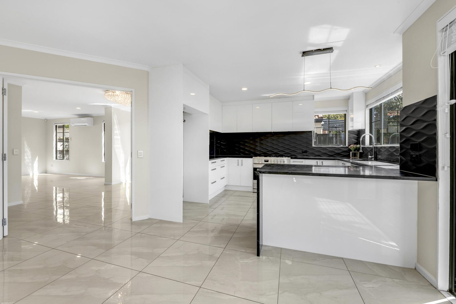 19 Franshell Crescent, East Tamaki, photo 4