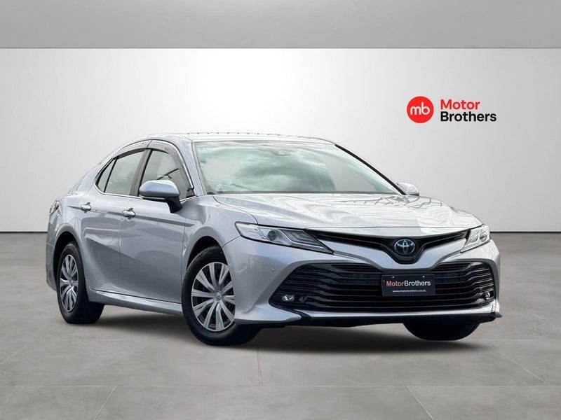 2021 Toyota Camry Hybrid X