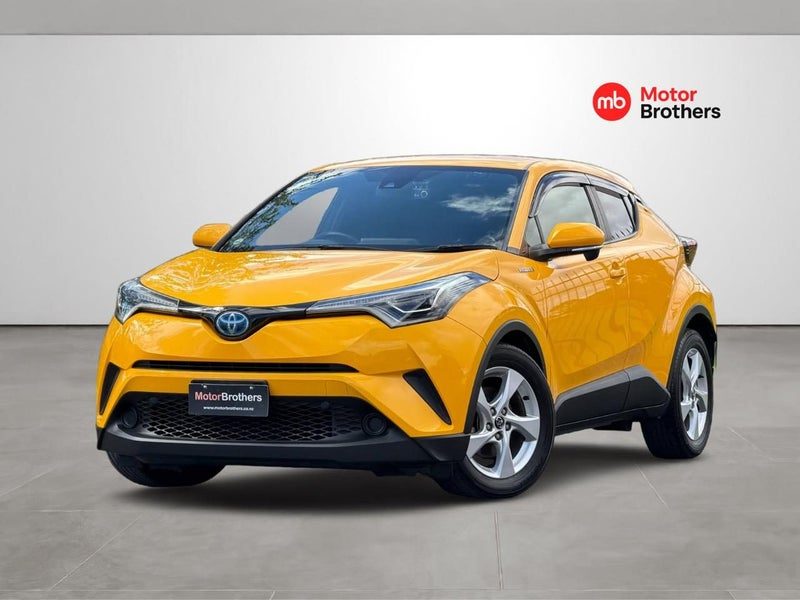2019 Toyota C-HR Hybrid S Package, photo 3