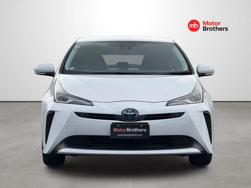 2019 Toyota Prius S HYBRID, photo 2