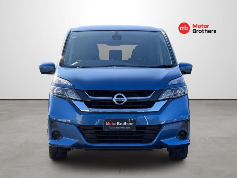 2017 Nissan Serena Hybrid X, photo 2