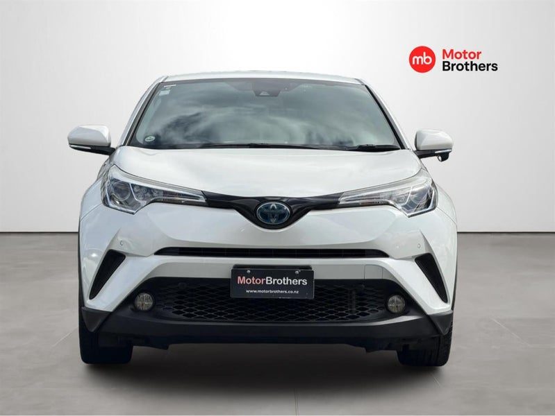 2017 Toyota C-HR G Package, photo 2