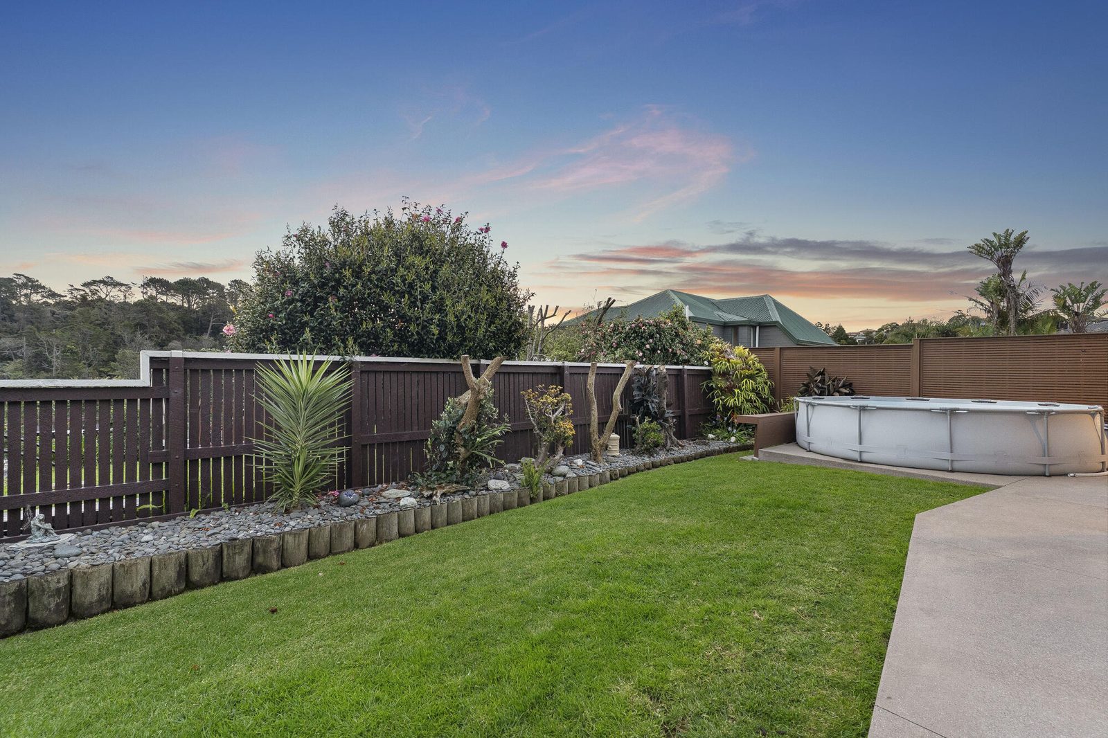 2 Francis Curtis Avenue, Blockhouse Bay, photo 15