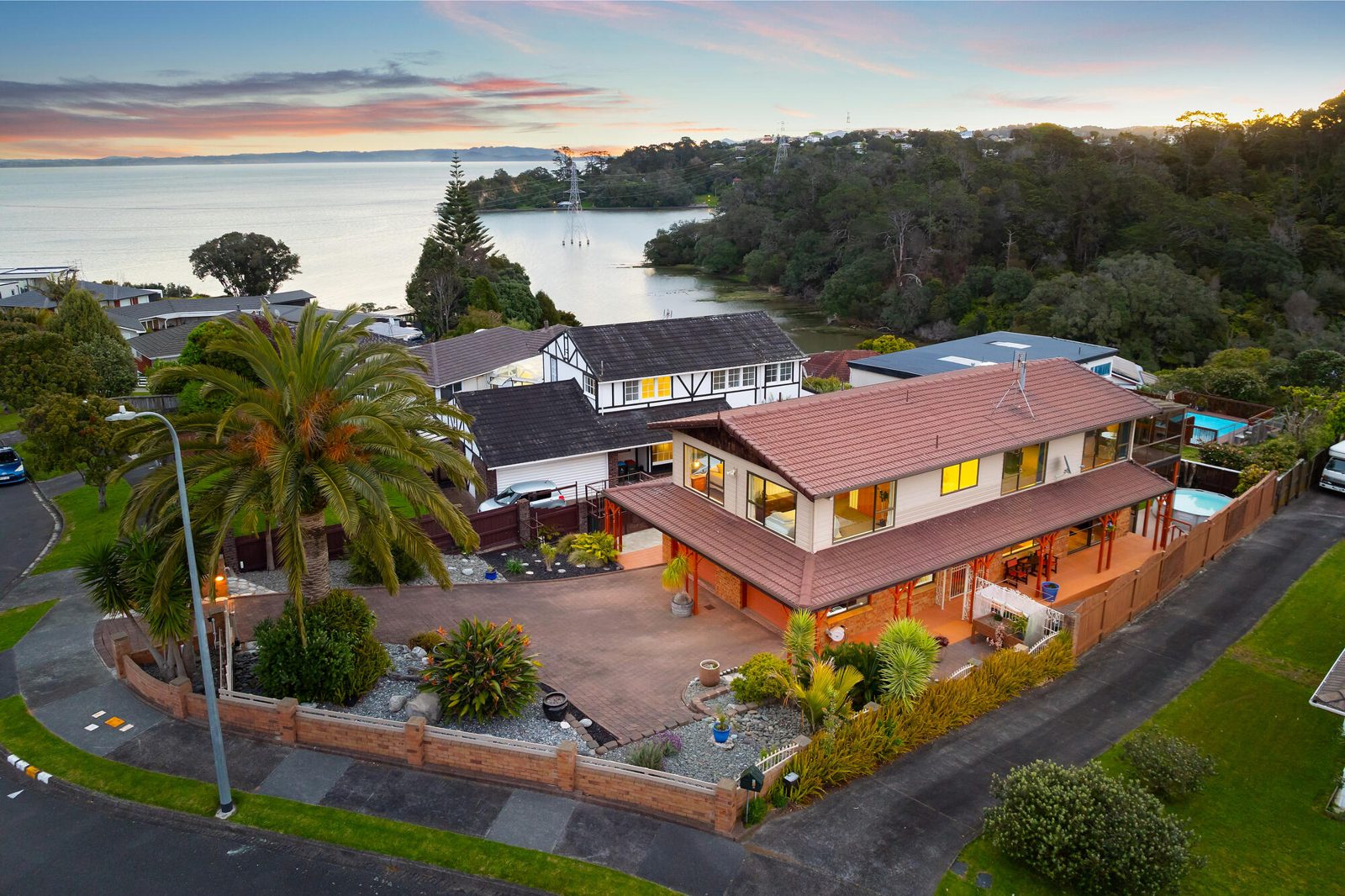 2 Francis Curtis Avenue, Blockhouse Bay, photo 9