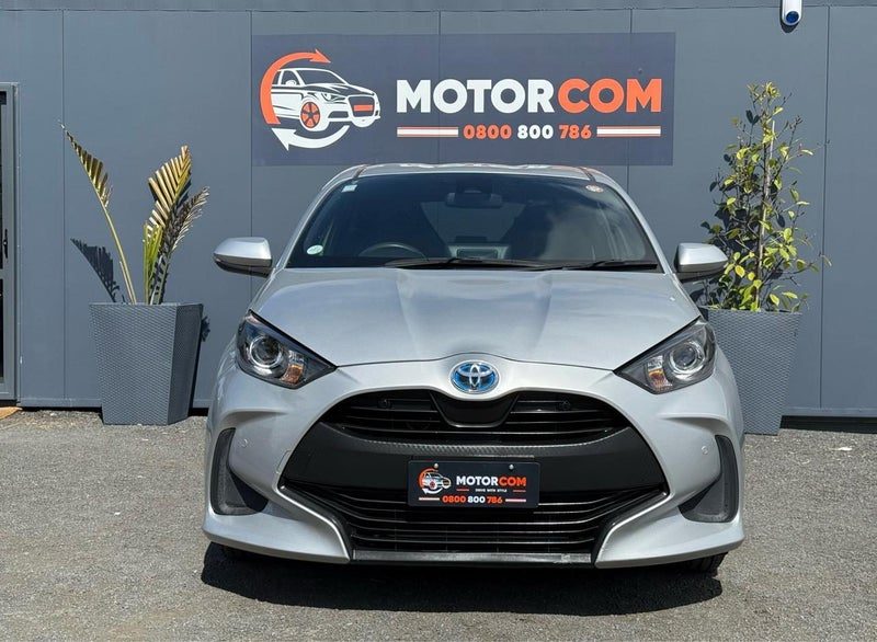 2021 Toyota Yaris X, photo 2
