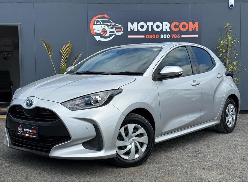 2021 Toyota Yaris X, photo 3