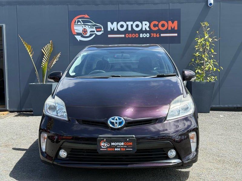 2015 Toyota Prius S, photo 2