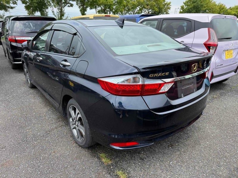 2017 Honda GRACE EX, photo 2