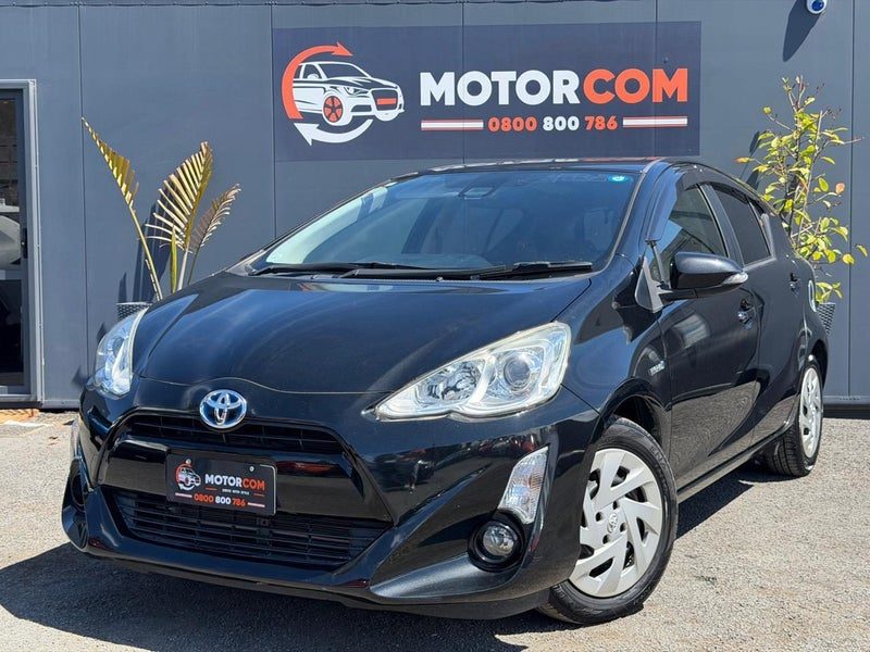 2016 Toyota Aqua S / Fog Lights / Electric Mirrors