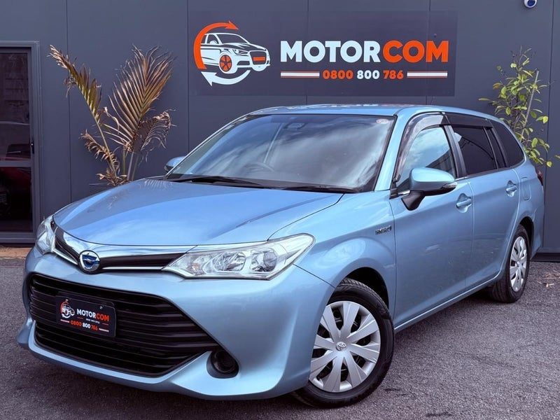 2015 Toyota Corolla Fielder, photo 3