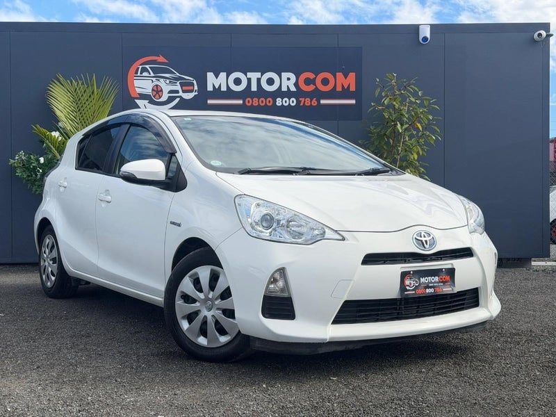2015 Toyota Aqua S / Immobilizer / Climate Control