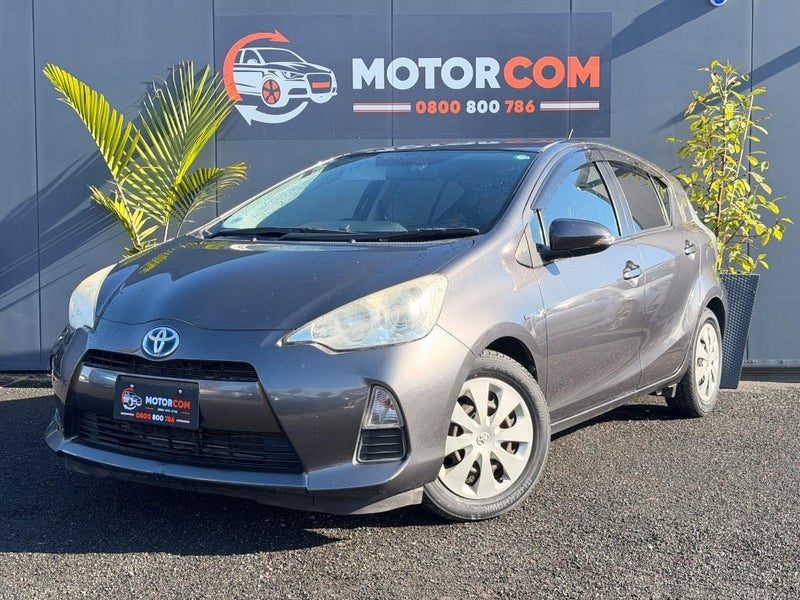 2013 Toyota Aqua G / Reversing Camera / Push Start, photo 3