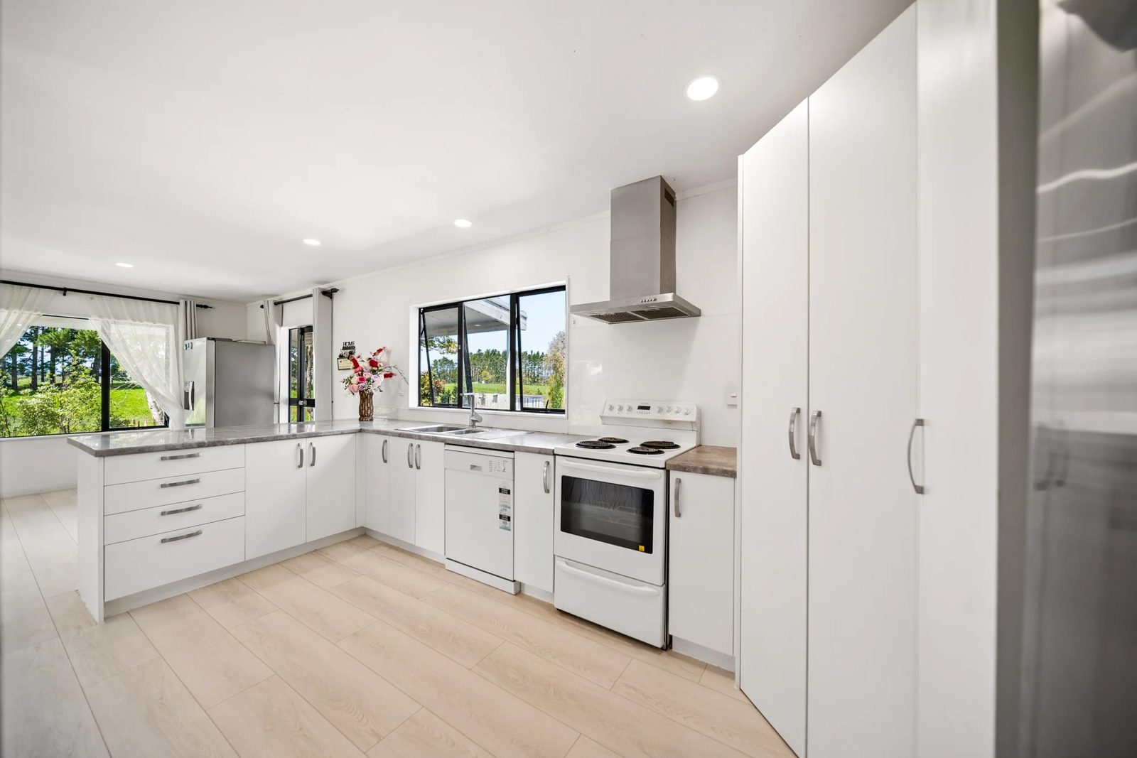 943 Glenbrook Road, Glenbrook, photo 6