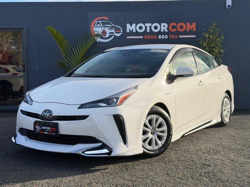 2019 Toyota Prius S, photo 3