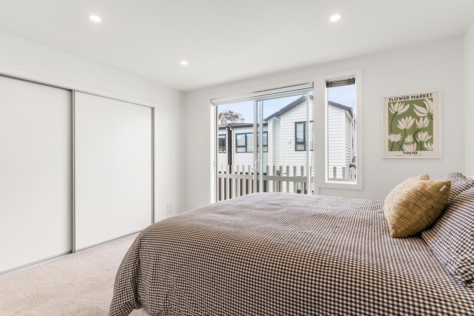 17B Holland Avenue, Point England, photo 16