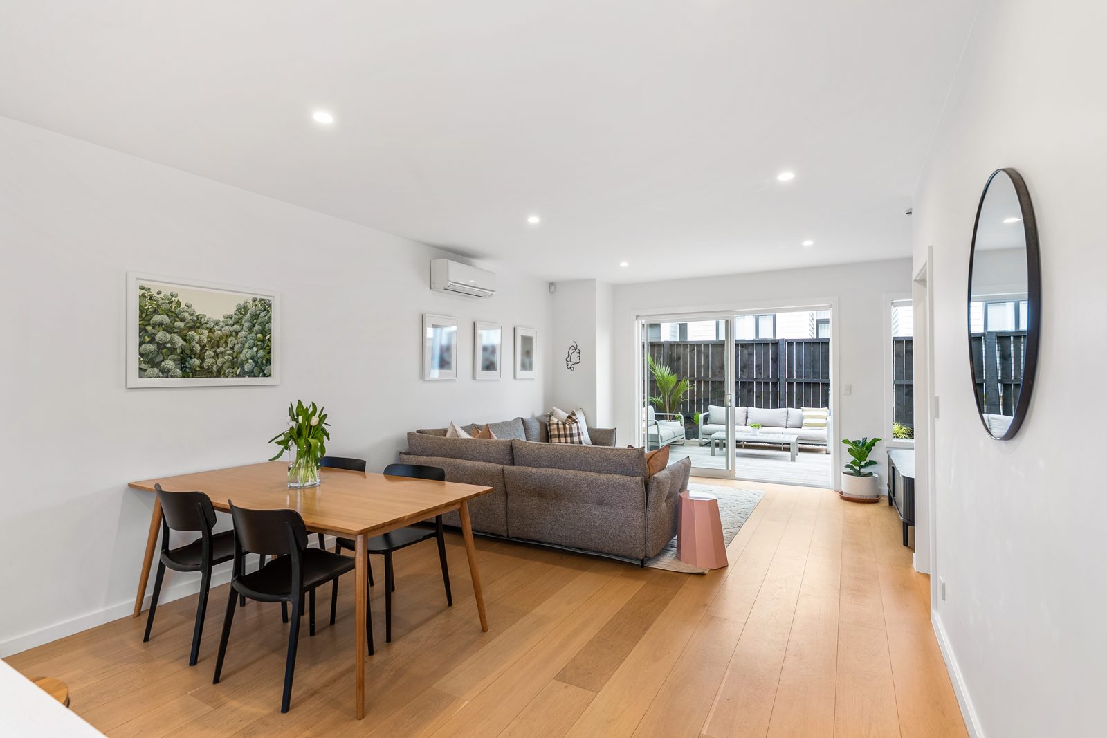 17B Holland Avenue, Point England, photo 9