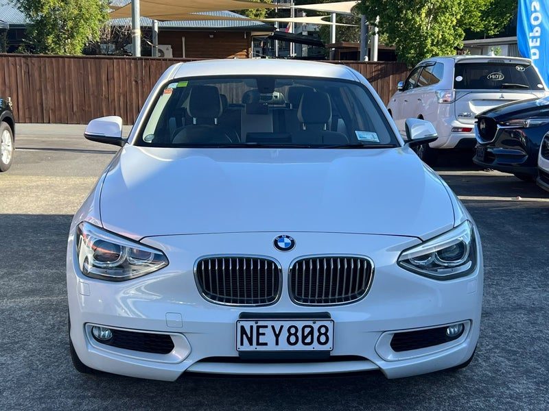 2012 BMW 120i, photo 2