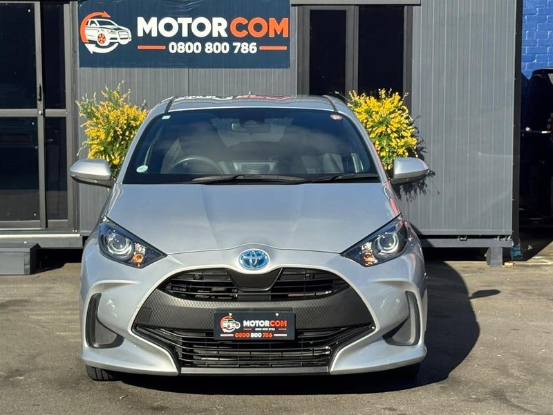 2021 Toyota Yaris Hybrid, photo 2
