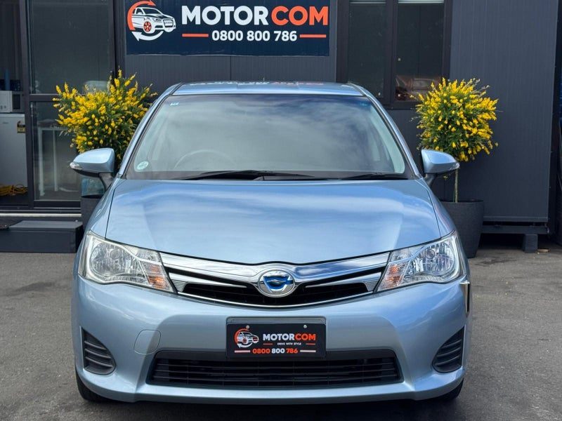2013 Toyota Corolla Fielder, photo 2
