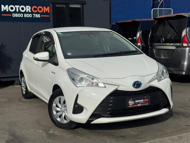 2019 Toyota Vitz 5D HYBRID F