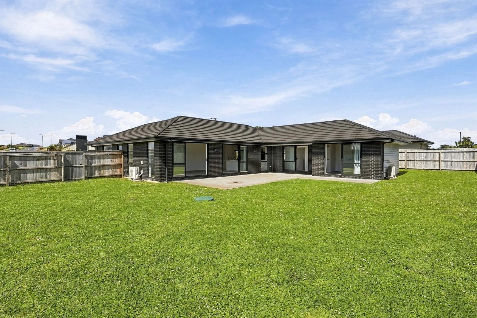 24 Kerr Crescent, Patumahoe, photo 7