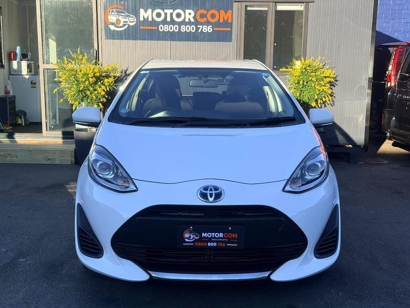 2021 Toyota Aqua Hybrid | 1.5L | Fresh Import, photo 2