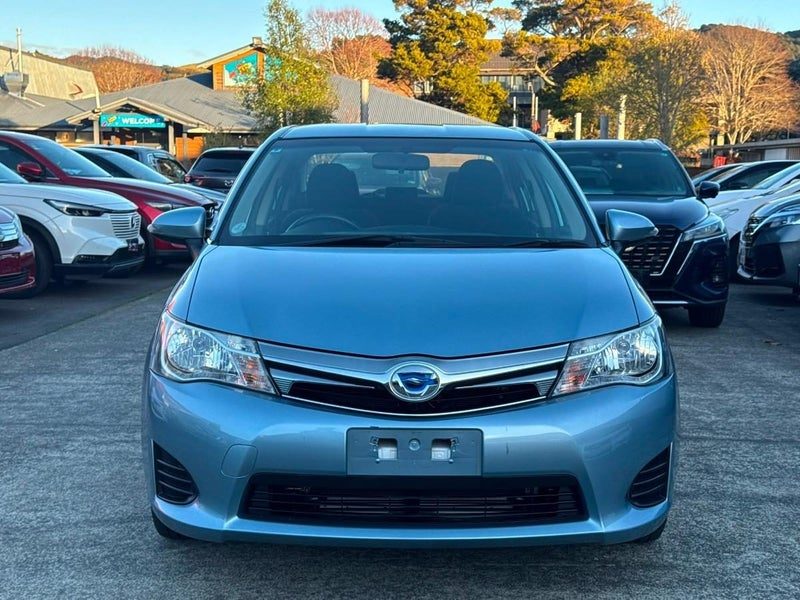 2013 Toyota Corolla Axio, photo 2