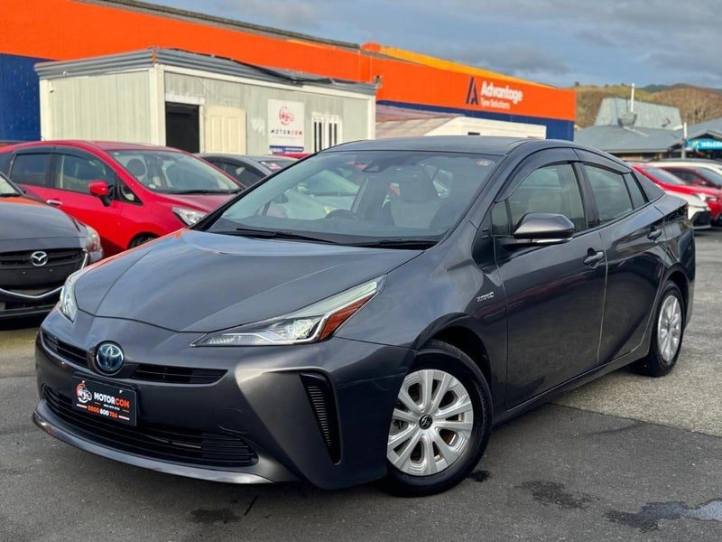 2019 Toyota Prius S, photo 3