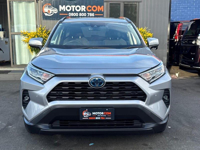 2019 Toyota RAV4 Hybrid, photo 2
