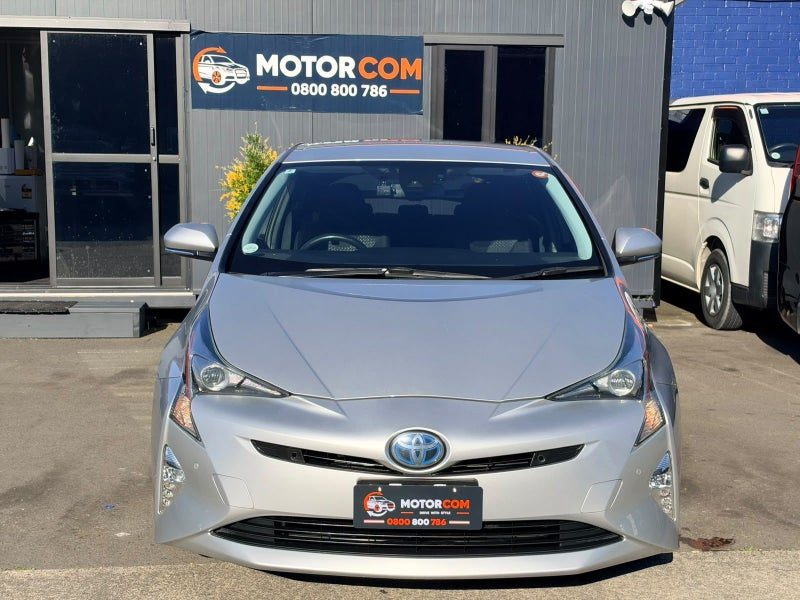 2018 Toyota Prius S, photo 2