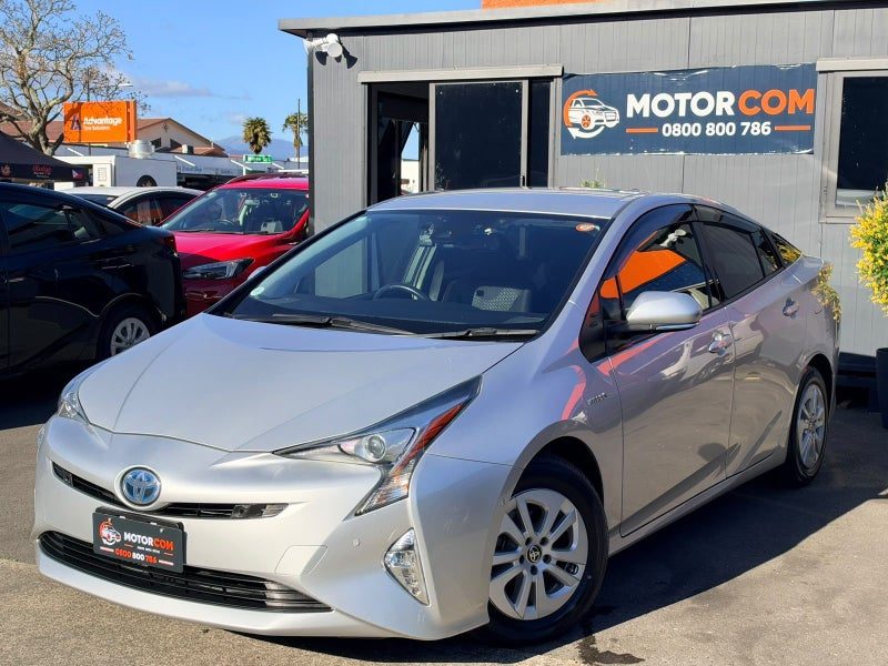 2018 Toyota Prius S, photo 3