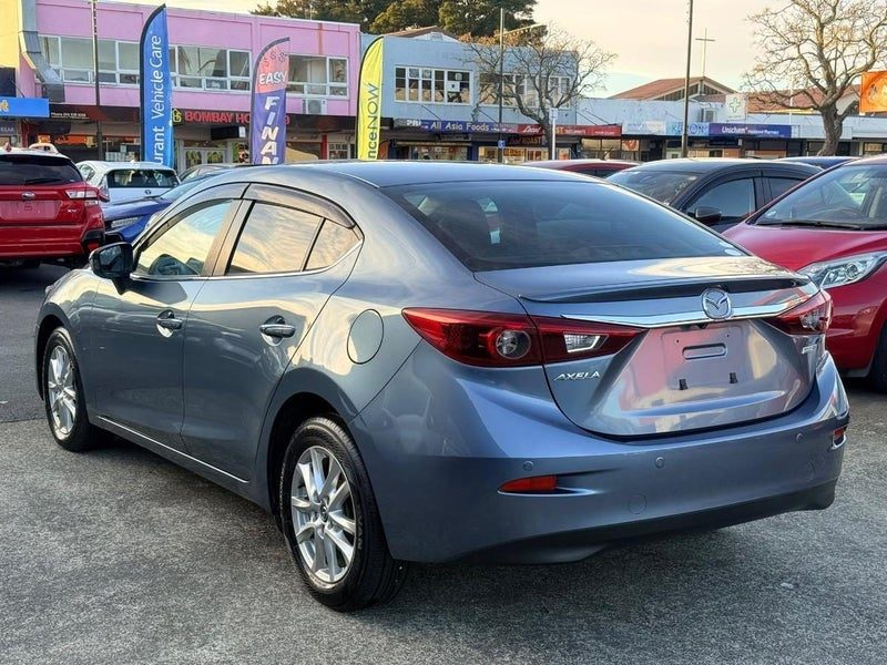 2014 Mazda Axela Hybrid, photo 3