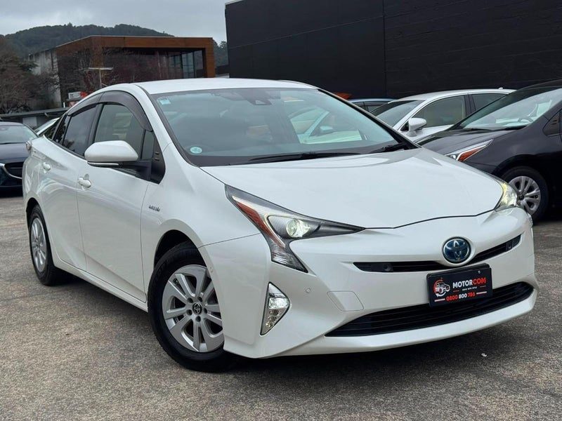 2018 Toyota Prius S
