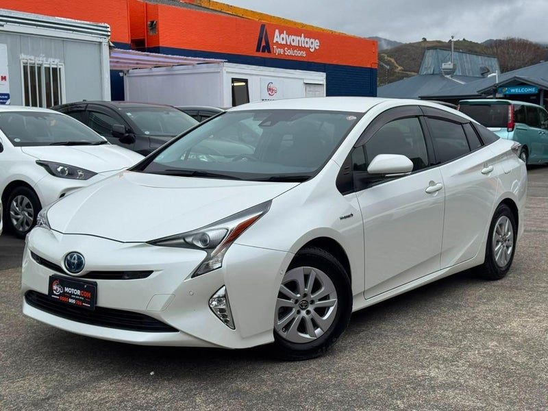 2018 Toyota Prius S, photo 3