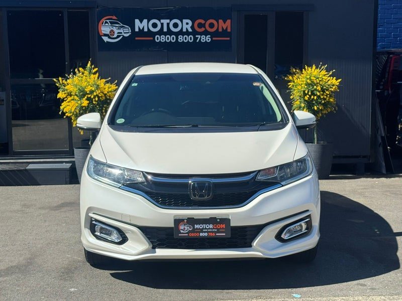 2017 Honda Fit Hybrid, photo 2