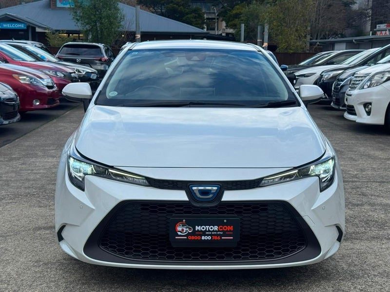 2021 Toyota Corolla Touring, photo 2