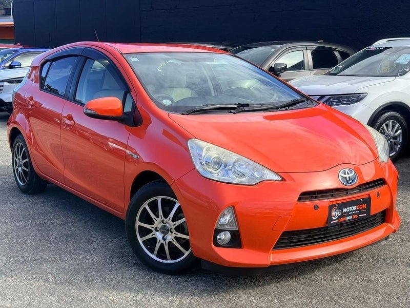 2013 Toyota Aqua S