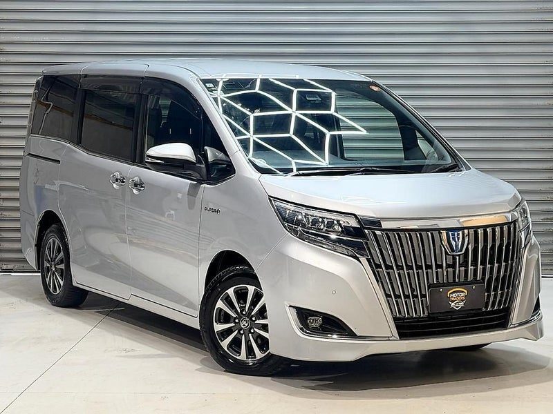 2019 Toyota Esquire Hybrid Xi | 7-Seater *