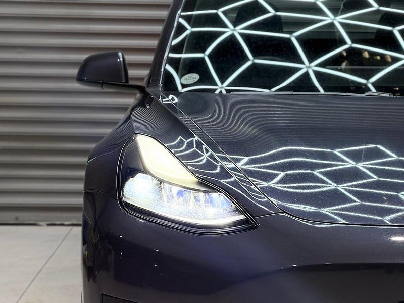 2021 Tesla Model 3 Standard Range Plus, photo 3