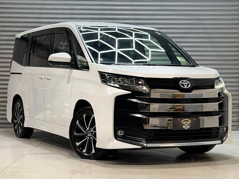 2022 Toyota Noah Hybrid S-Z | 7 Seater