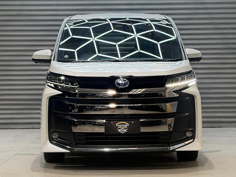 2022 Toyota Noah Hybrid S-Z | 7 Seater, photo 2