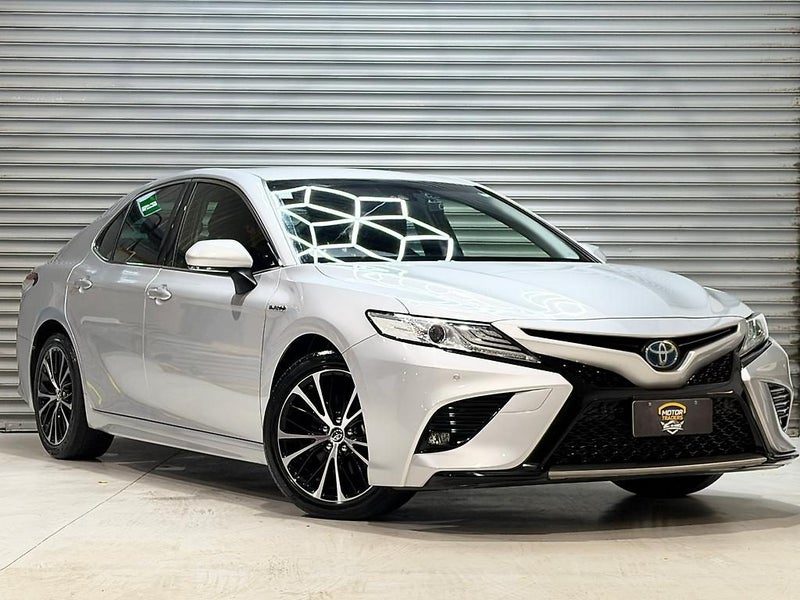 2018 Toyota Camry WS | High Spec | Leather