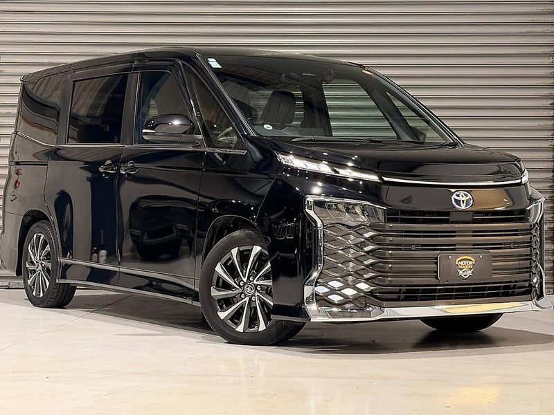 2023 Toyota Voxy Hybrid S-Z