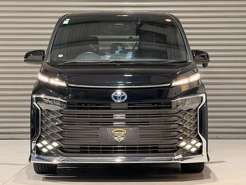 2023 Toyota Voxy Hybrid S-Z, photo 3