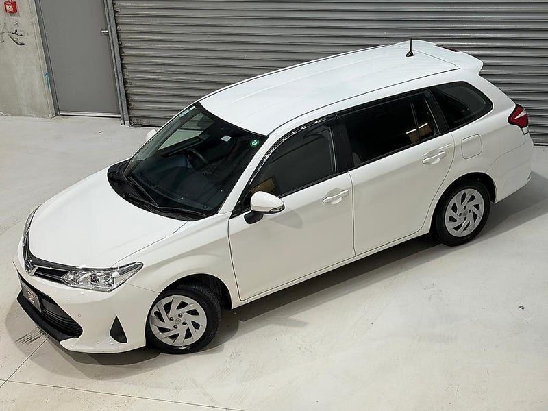 2020 Toyota Corolla Fielder, photo 3