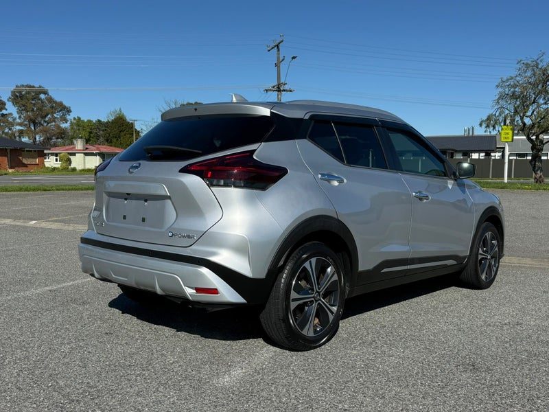 2020 Nissan Kicks - Hybrid! Low K's !, photo 3