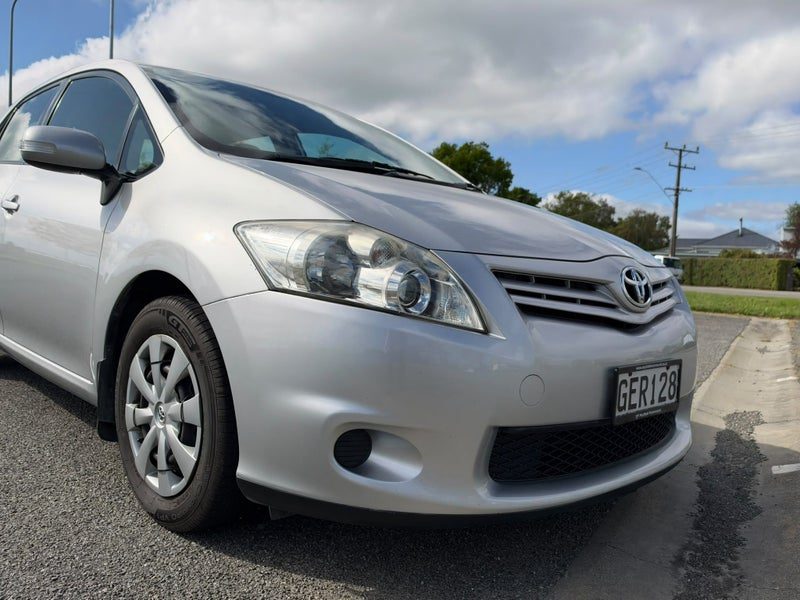 2012 Toyota Corolla GX Hatch, photo 3