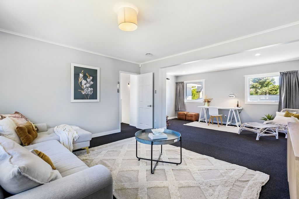 6 Alston Avenue, Kelston, photo 13