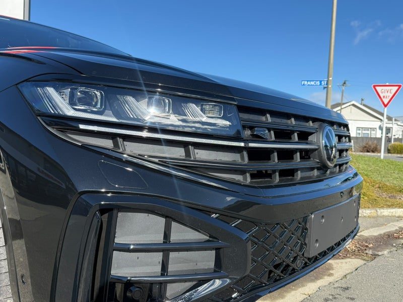 2026 Volkswagen Touareg V6s R Line, photo 3