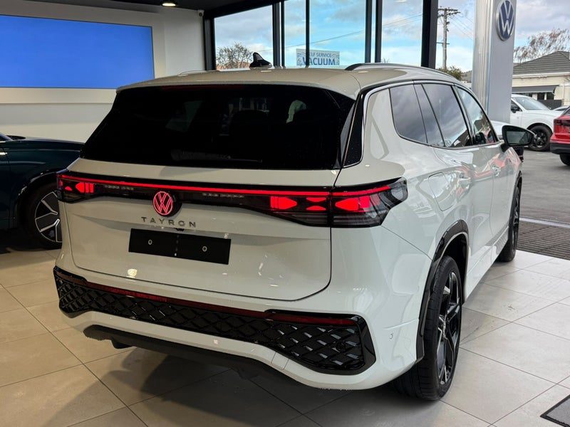 2026 Volkswagen Tayron R-Line AWD - Touring Pack, photo 2